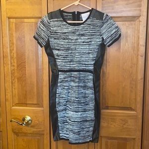 Romeo and Juliet dress size small